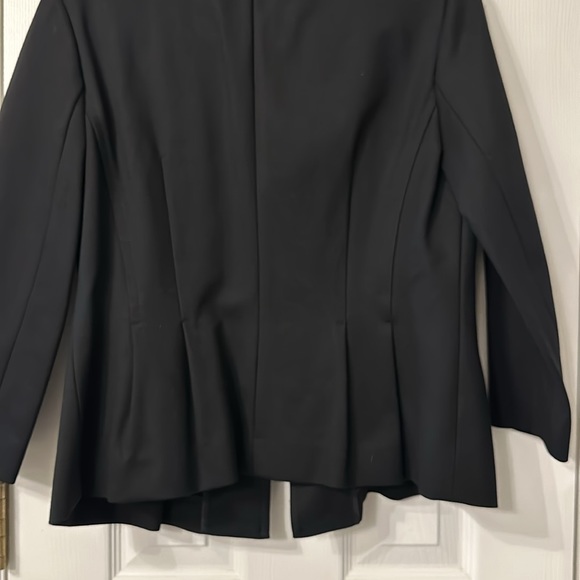 NWT Cropped BR Blazer - Picture 5 of 5